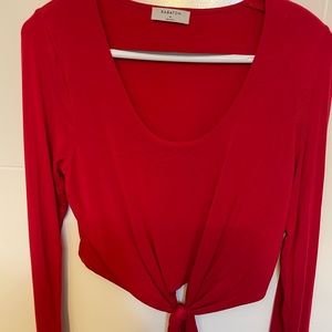 Aritzia tie front crop top